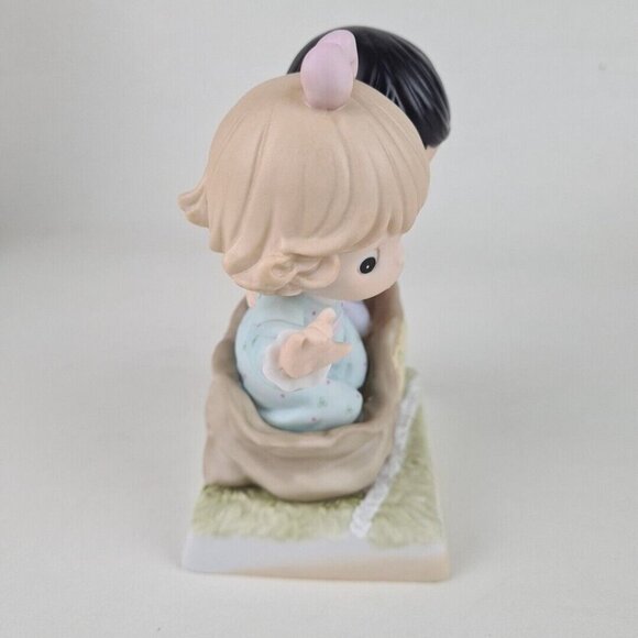 Precious Moments 635030 "I Couldn't Make It Without You" Boy & Girls Figurine - Picture 4 of 10
